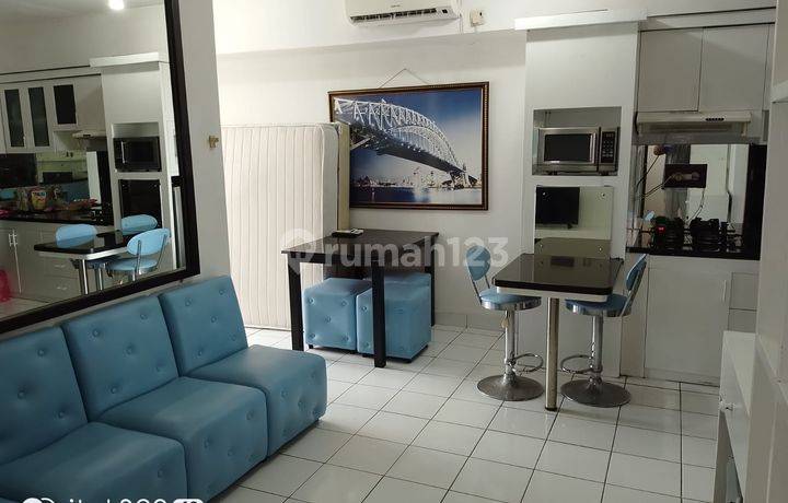 Unit 2 Kamar Terawat dengan Balkon Kecil Di 18th Residence Taman Rasuna