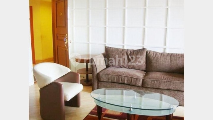 Stay comfortably in a 2BR living space at STC, close to the Kemang lifestyle area.