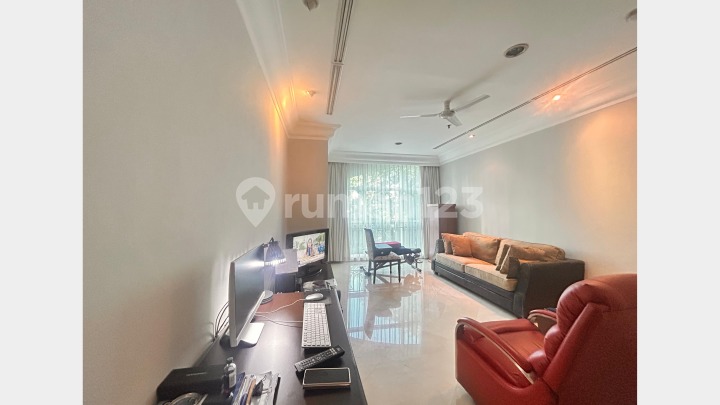 Dijual Unit 3 Kamar, Fully Furnished Sangat Terawat dan Luas di Simpruk Terrace