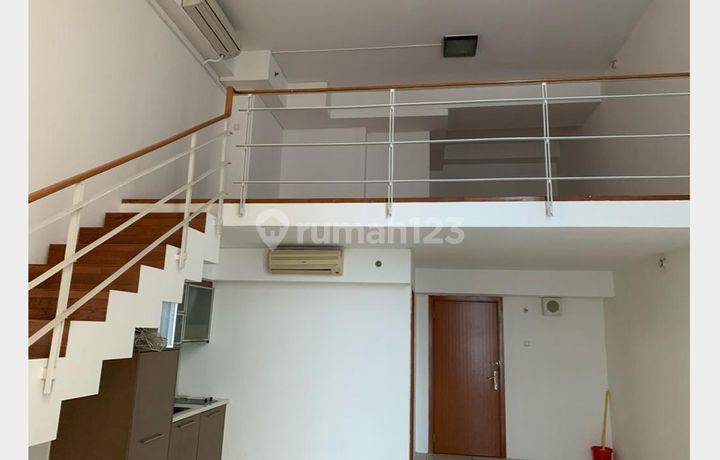 Cityloft Apartment Ideal for Office Space, Walking distance to Sudirman