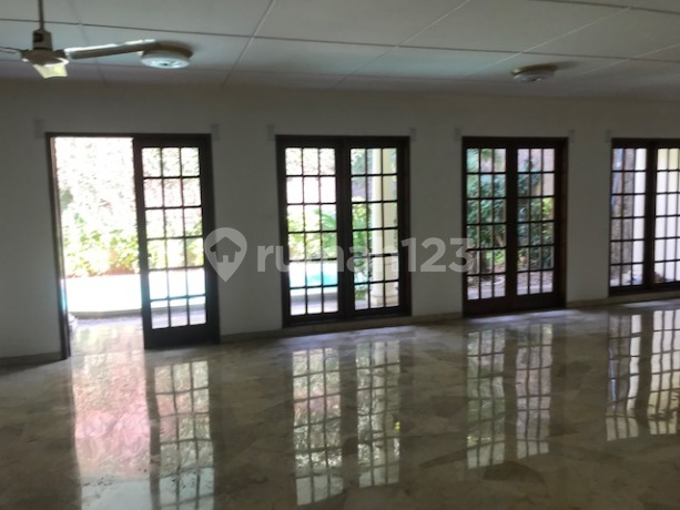 Rumah Lama Hitung Tanah Di Simprug Golf