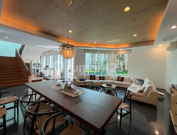READY-TO-OCCUPY LUXURY HOUSE IN MENTENG READY-TO-OCCUPY LUXURY HOUSE IN MENTENG