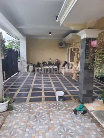 For Sale: Raya Babatan Pratama House, Front of Main Street