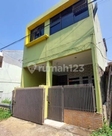 Rumah SHM di Komplek Bumi Orange Cimekar Dekat Upi Bandung