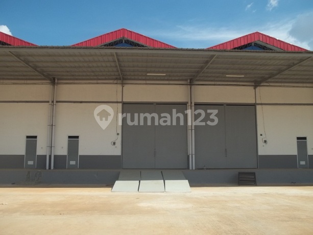 Disewakan Gudang Loading Dock Bebas Banjir Dekat Pusat Kota di Angke Jakarta Barat