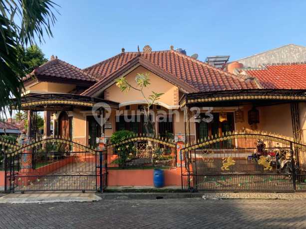Rumah Cantik Siap Huni di Palem Semi
