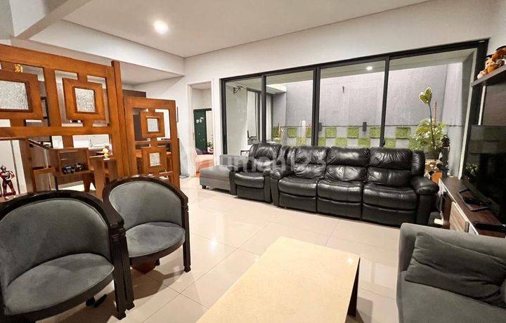 Rumah Bagus dan Terawat di Kebayoran Infinity, Bintaro Jaya