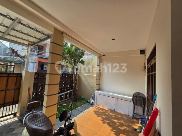 Rumah Bagus Di Puyuh Barat, Bintaro Jaya Sektor 5