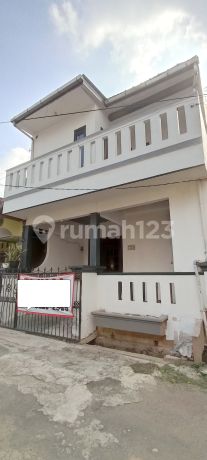 Rumah 2 Lantai Di Perumahan Bumi Mutiara Bojong Kulur