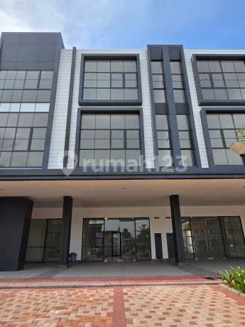 New 3-Story Shophouse Maison De Wisteria Metland Cakung East Jakarta