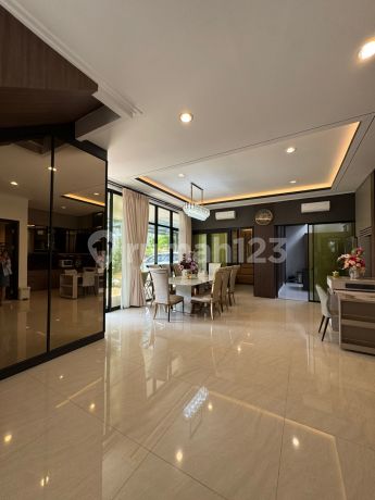 Rumah Hoek Golf Island, 4 Bedrooms Full Interior Mewah