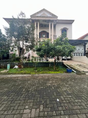 Rumah Mewah Graha Taman Bunga Banting Harga