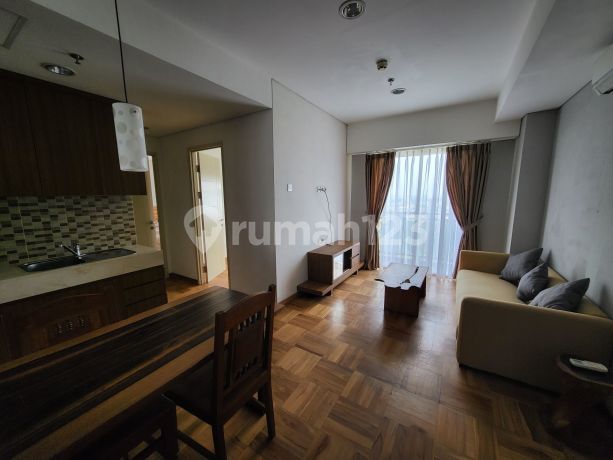 Trivium Terrace Apartment South View Lake Beautiful and Comfortable in Lippo Cikarang