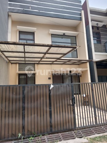 For Sale Well-Maintained House Ready to Occupy Strategic Kiara Sari Buah Batu