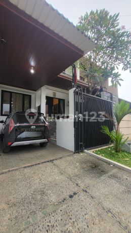 Rumah 2 Lantai Full Furnish Siap Huni di Bsd Dekat Tol Rumah 2 Lantai Full Furnish Siap Huni di Bsd Dekat Tol
