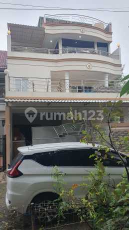 Rumah Full Renovasi di Taman Palem Jakarta Barat Dekat Mall