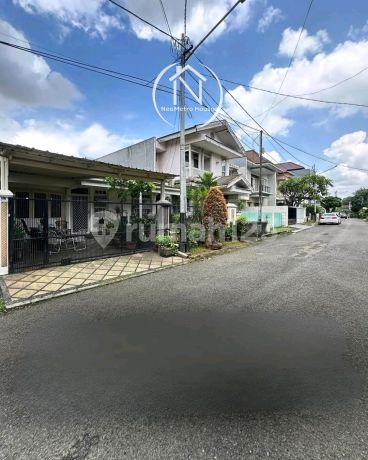 Pondok Indah ~ Land/Building Area 203/150 ~ Best Location