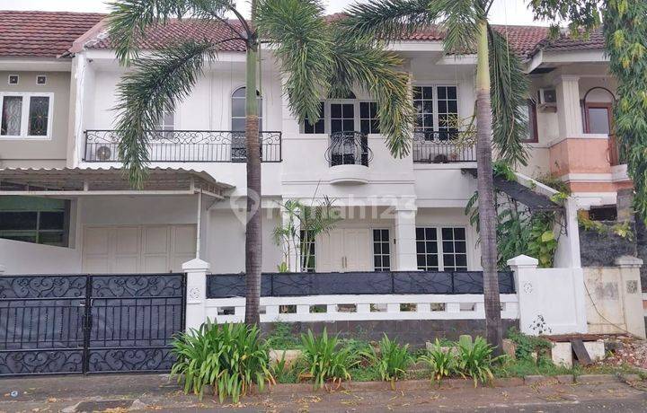 Rumah Mewah 2,5 Lantai di Puri Beta Raya – Hunian Nyaman di Lokasi Strategis