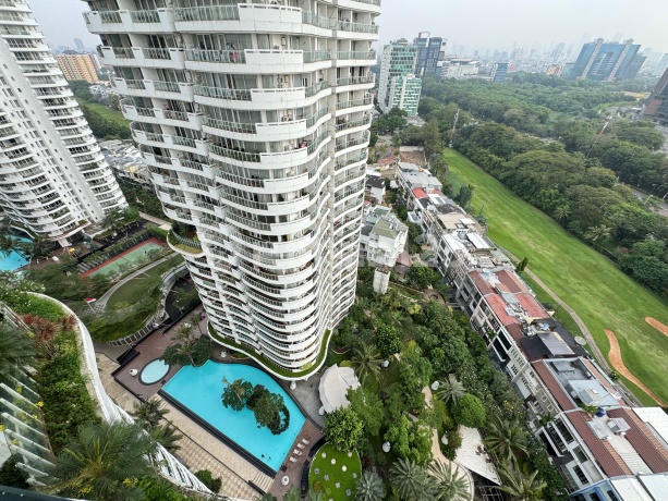 Apartemen Royale Springhill Kemayoran 196 Meter City View Murah