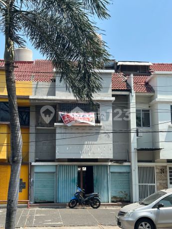 For Sale: Shop House in Taman Semanan Indah, Strategic Location by the Roadside For Sale: Shop House in Taman Semanan Indah, Strategic Location by the Roadside