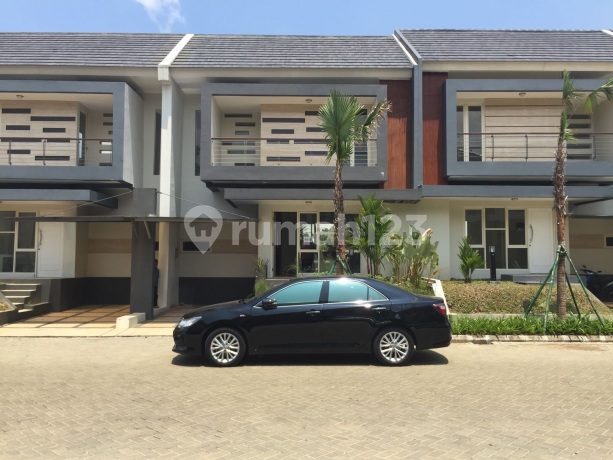 Jual Cepat Rumah Bogor Balcony @Rancamaya Golf Estate Type Hill Crest, Bogor Selatan