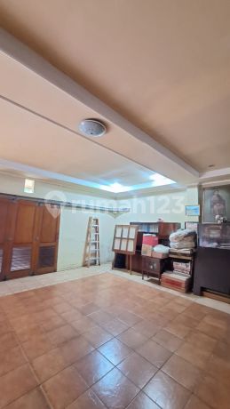 Rumah di Komplek PLN Duren Tiga, Pancoran, Jakarta Selatan Rumah di Komplek PLN Duren Tiga, Pancoran, Jakarta Selatan
