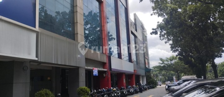 Ruko Kebayoran Arcade 2, Bintaro Jaya Sektor 7, Tangerang Selatan