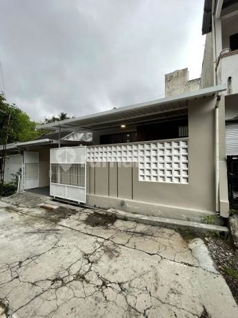 Rumah Bagus Dalam Perumahan Dekat Amikom Upn Fbe Uii Yogyakarta