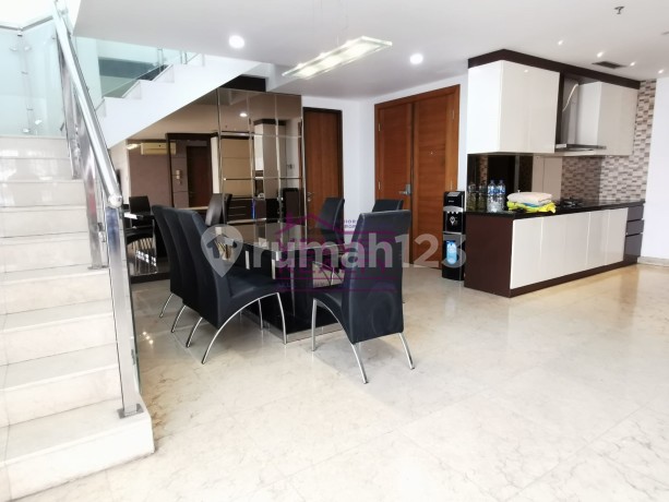 Dijual Apartemen Royale Springhill Kemayoran Penthouse Duplex Luas 335M2 #Vr1157