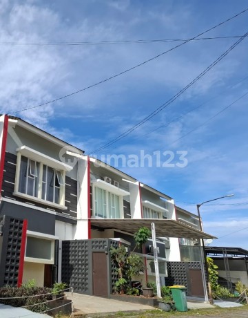 Rumah Mewah Desain Minimalis Dekat Dengan Tol Fasilitas Smart Home & CCTV Full Furnish Tinggal Bawa Koper