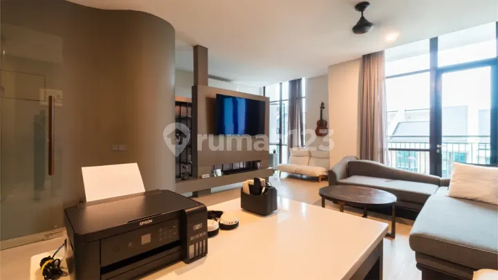 Exclusive 4Br Townhouse Living in Pondok Indah