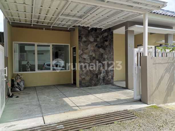 Rumah di Lembah Permai Hanjuang Cimahi, Bagus Posisi Hook Rumah di Lembah Permai Hanjuang Cimahi, Bagus Posisi Hook