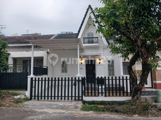 Dijual Rumah Baru di Cluster Taman Venesia Sentul City