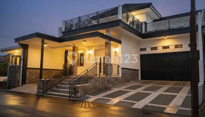 Dijual Rumah Siap Huni di Taman Venesia Sentul City Dijual Rumah Siap Huni di Taman Venesia Sentul City