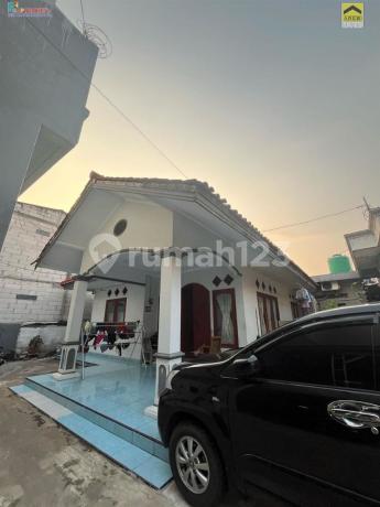 RUMAH BONUS KOST 5 PINTU PASAREBO DKT KAMPUS UNINDRA CONDET JAKTI RUMAH BONUS KOST 5 PINTU PASAREBO DKT KAMPUS UNINDRA CONDET JAKTI