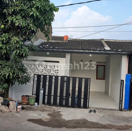 Ready-to-Occupy House in the Griya Cempaka Arum Complex, Gedebage