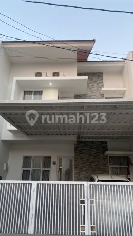 Dijual Rumah Nyaman 2 lantai Di Komplek Puri Cisaranten-Arcamanik Dijual Rumah Nyaman 2 lantai Di Komplek Puri Cisaranten-Arcamanik