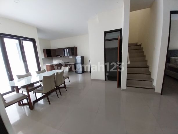 Dijual dan Disewakan Rumah Mewah Full Furnish di Pandanaran Hills Semarang Dijual dan Disewakan Rumah Mewah Full Furnish di Pandanaran Hills Semarang