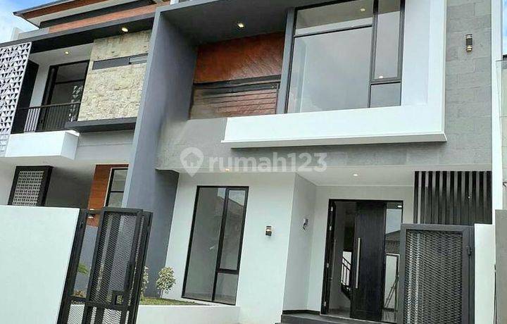Rumah bangunan baru di Puri Bintaro siap huni SHM