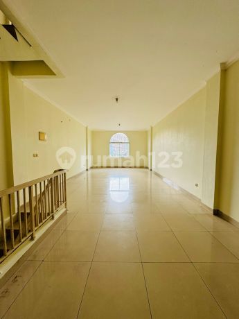 Ruko Green Lake City Luas 4,5X15 4 Lantai Kondisi Rapi Siap Huni