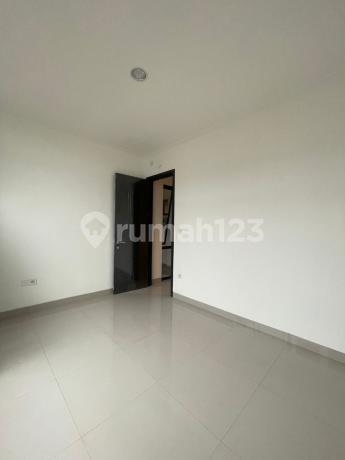Brand New Green Royal Condo House Jakarta Area 5x10 Ready to Live In