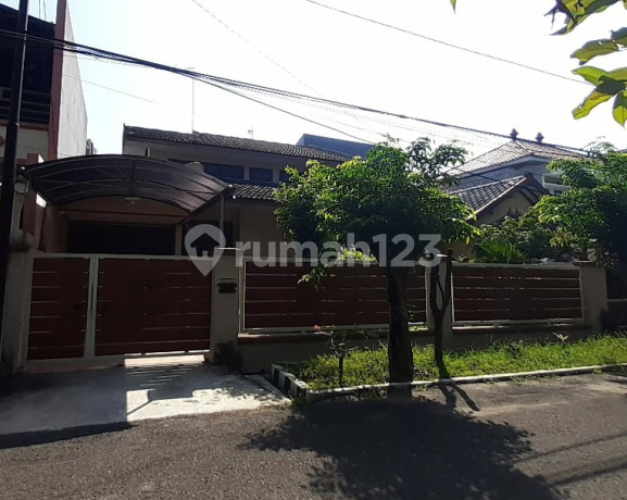 Rumah Bagus SHM di Sarono Jiwo, Surabaya Rumah Bagus SHM di Sarono Jiwo, Surabaya