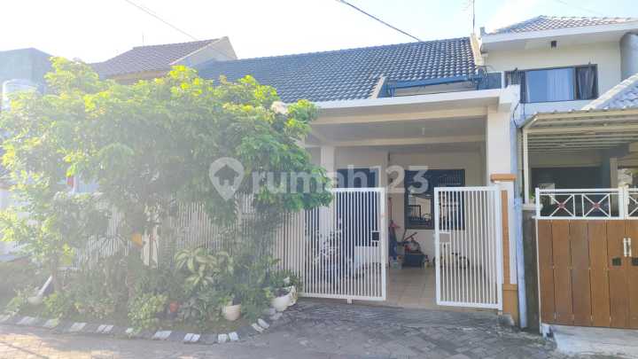 Minimalist House Delta Sari Indah Sidoarjo
