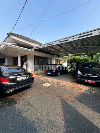 Dijual Murah Rumah Jl Gaharu Rp 20.m. Luas 931m2 Dijual Murah Rumah Jl Gaharu Rp 20.m. Luas 931m2