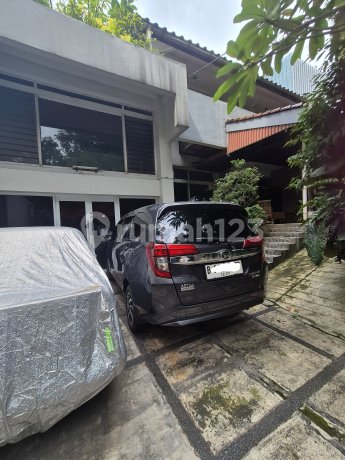 Dijual Rumah di Area Jl. Tirtayasa Dekat Senopati dan Ptik. Jalan Lega. Luas 343M2 Harga Rp 23.5 Milyar