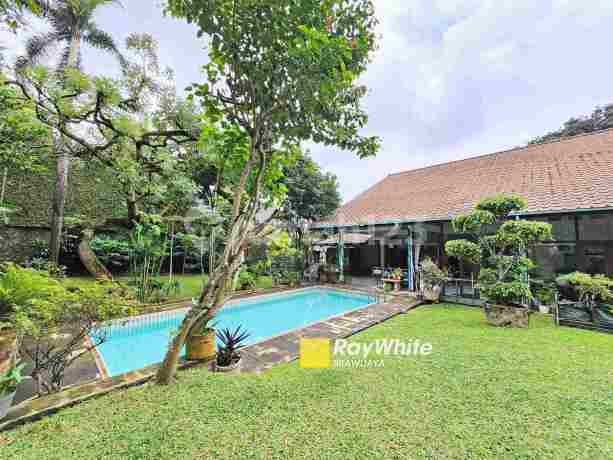 House on BDN Street, Cilandak, Behind CITOS, near JORR toll gate. House on BDN Street, Cilandak, Behind CITOS, near JORR toll gate.