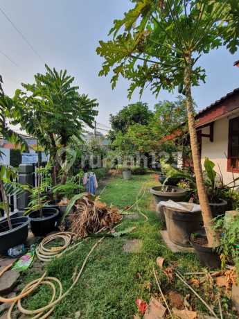 Rumah di Kebayoran Lama di Komplek Cipulir Permai Lingkungan Tenang Rumah di Kebayoran Lama di Komplek Cipulir Permai Lingkungan Tenang