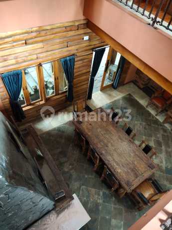 Jual Rumah di Villa Istana Bunga Lembang