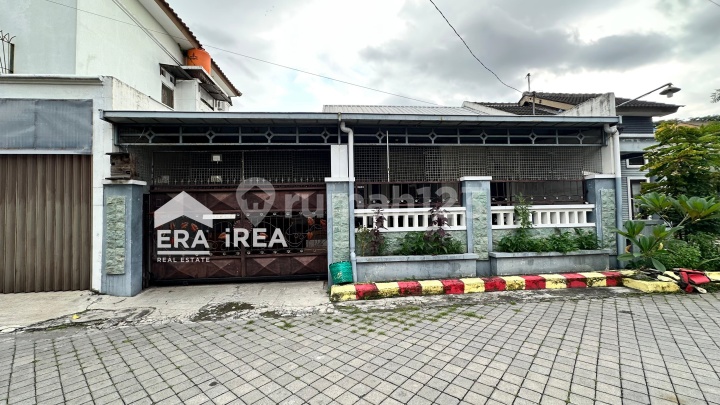 Rumah Second di Angsana Residence Colomadu Karanganyar