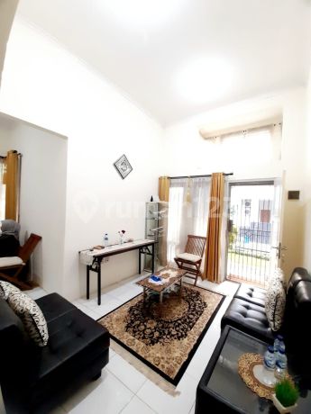 Rumah Hoek Cantik Rapi Siap Huni Cibubur City